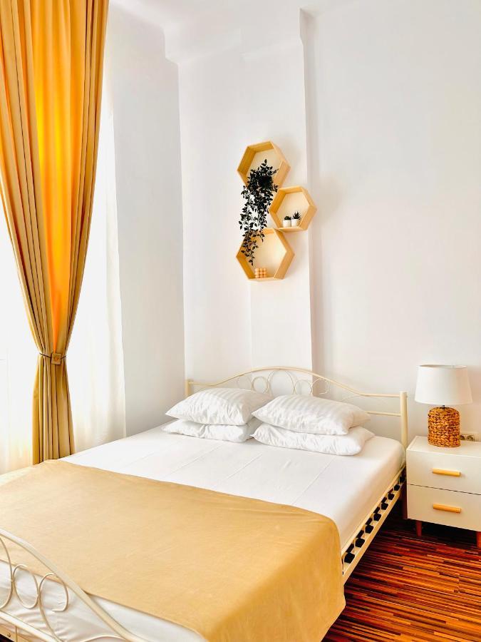 Villa 56* Constanta Bagian luar foto
